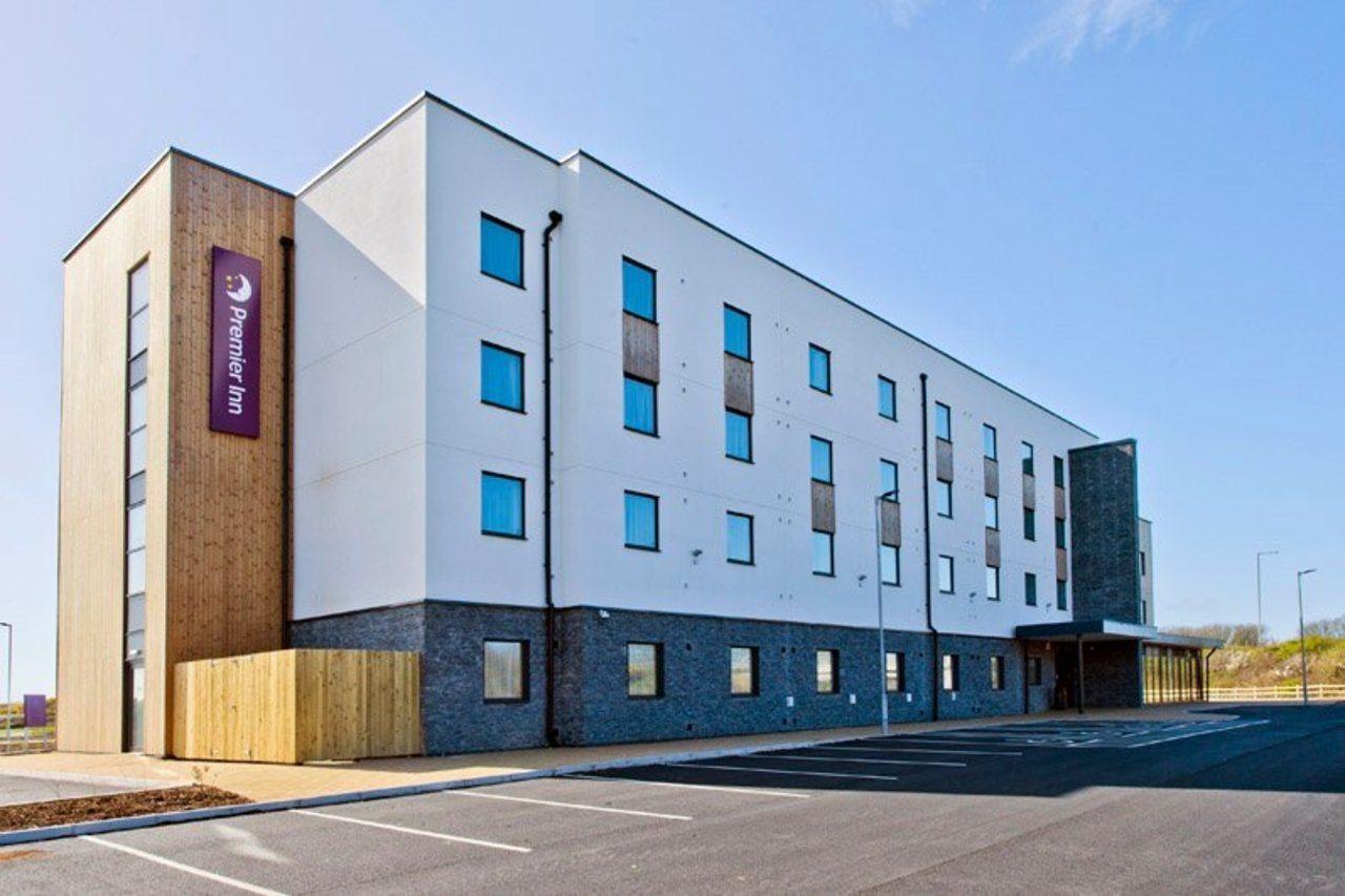 Premier Inn Holyhead Kültér fotó
