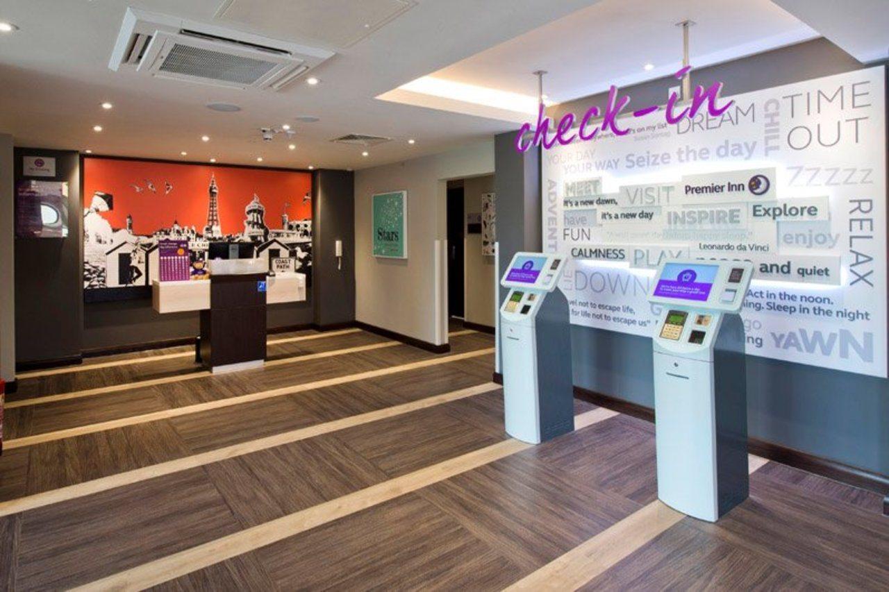 Premier Inn Holyhead Kültér fotó