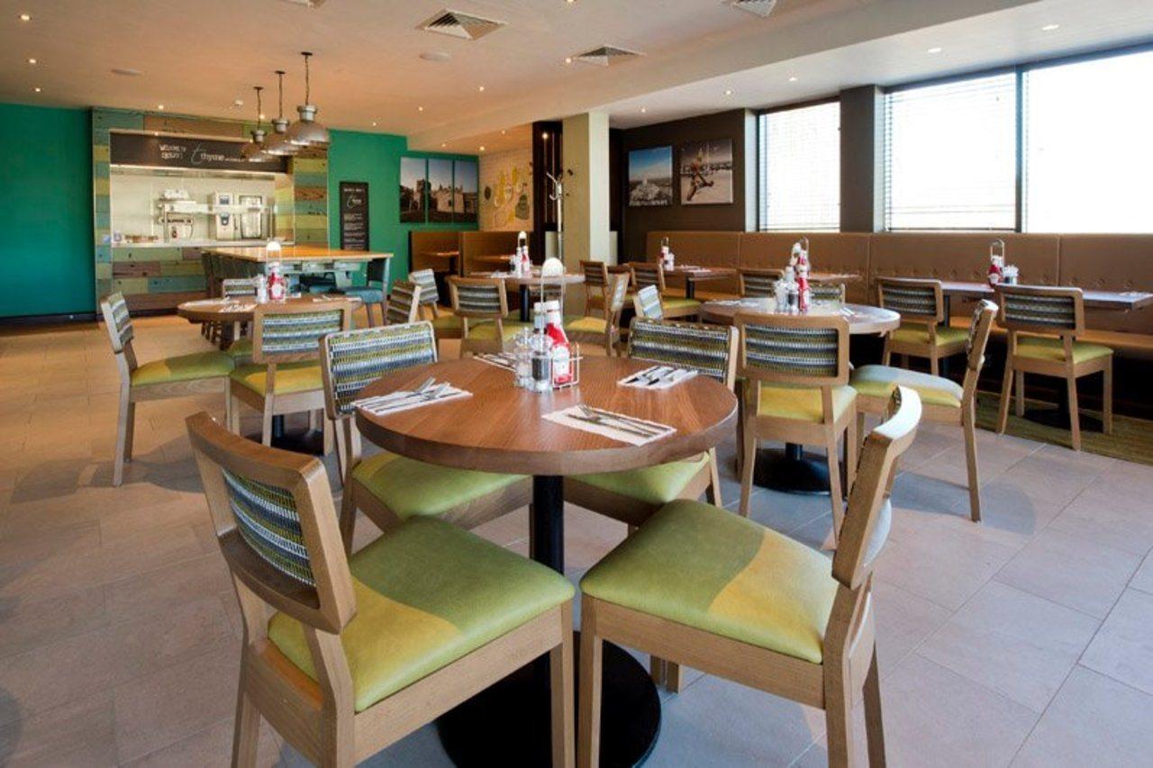 Premier Inn Holyhead Kültér fotó