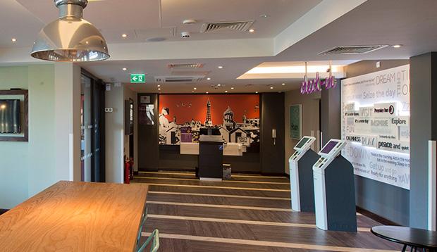 Premier Inn Holyhead Kültér fotó